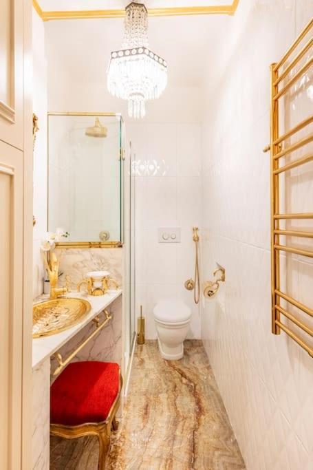 Ground Floor Luxe Historic Studio City Centre Appartement Bologna Buitenkant foto